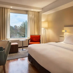 Отель Hilton Helsinki Kalastajatorppa 4* Стандартный номер с двуспальной кроватью
