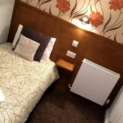 Отель Charlotte Guest House 2* Номер категории Эконом