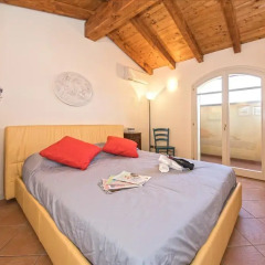 Отель Borgo Del Torchio B1 Манерба-дель-Гарда комната для гостей фото 5