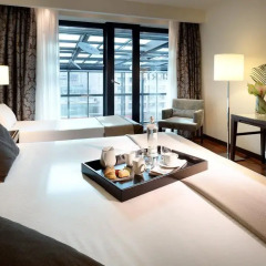 Отель Eurostars Berlin 5* Стандартный номер с двуспальной кроватью фото 4