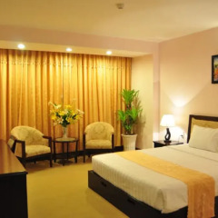 Dong Kinh A Hotel 3* Номер Делюкс с различными типами кроватей фото 5