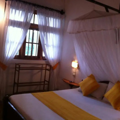 Отель Little Paradise Tourist Guest House and Holiday Home Номер Делюкс с двуспальной кроватью фото 2