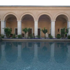 Отель Imaret бассейн