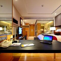 Отель Renaissance Ratchaprasong 5* Представительский номер фото 3