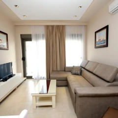 Отель Butua Residence 4* Улучшенные апартаменты с различными типами кроватей фото 9