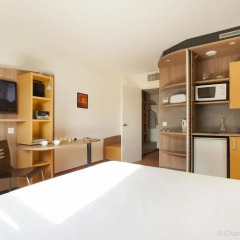 Отель Canal Suites (Ex. Suite-Home) Франция, Пантин - отзывы, цены и фото номеров - забронировать отель Canal Suites (Ex. Suite-Home) онлайн в номере
