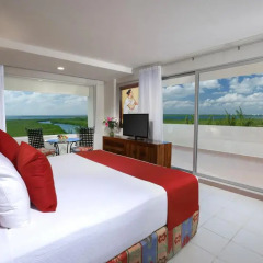 Oasis Palm Hotel 3* Стандартный семейный номер с различными типами кроватей фото 3