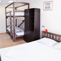 KunakHouse - Hostel Стандартный семейный номер с двуспальной кроватью