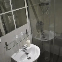 Отель Hostal Abril Стандартный номер с двуспальной кроватью фото 10