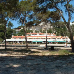 Отель Galdana Gardens пляж