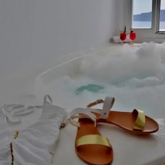 Отель Kirini Santorini 5* Улучшенный люкс с различными типами кроватей фото 10