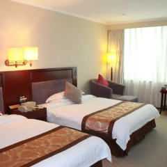 Majestic Hotel комната для гостей фото 5