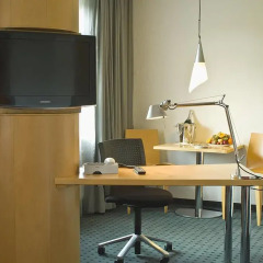 GHOTEL hotel & living Hannover 3* Люкс с различными типами кроватей фото 4
