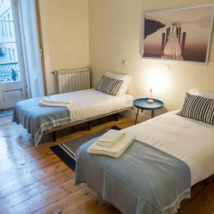Отель Travelingtolisbon Chiado Лиссабон комната для гостей фото 5