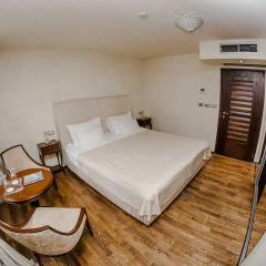 Boutique Hotel Astoria 4* Улучшенный номер с 2 отдельными кроватями фото 7