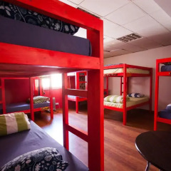 Red Emperor Hostel&bar Кровать в общем номере с двухъярусной кроватью фото 3