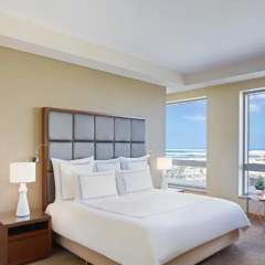 Отель Al Ghurair Rayhaan by Rotana Стандартный номер с двуспальной кроватью фото 3