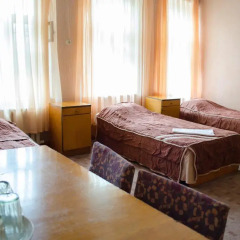 Economy Hotel Elbrus Кровать в общем номере