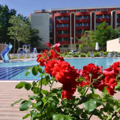 Отель Admiral Plaza Holiday Apartments Болгария, Солнечный берег - отзывы, цены и фото номеров - забронировать отель Admiral Plaza Holiday Apartments онлайн бассейн фото 2