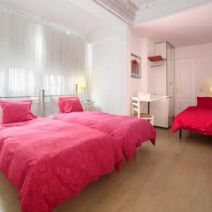 Отель Hostal Adriano комната для гостей фото 2