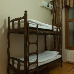 Chambers Of The Boheme - Hostel Кровать в общем номере с двухъярусной кроватью фото 24