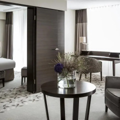 Отель Pullman Munich 4* Улучшенный люкс с различными типами кроватей фото 4