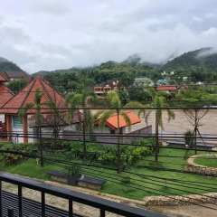 Отель Saranya River House 2* Люкс с различными типами кроватей