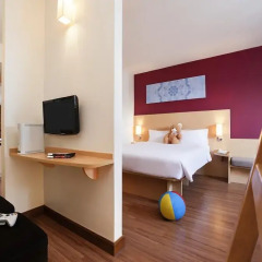 Отель Ibis Bangkok Riverside 3* Стандартный семейный номер с двуспальной кроватью фото 5