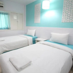 Preme Hostel Стандартный номер с 2 отдельными кроватями фото 4