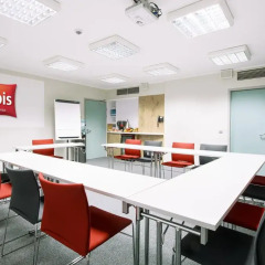 Отель Ibis Warszawa Centrum