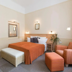 Unitas Hotel 4* Улучшенный номер с двуспальной кроватью фото 2