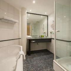 Atlantic Hotel Airport 4* Номер Комфорт с различными типами кроватей фото 4