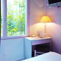 Отель Hôtel Berlioz 3* Стандартный номер с различными типами кроватей фото 5