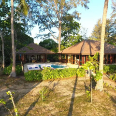 Отель Koh Jum Beach Villas бассейн фото 3