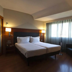 AC Hotel Carlton Madrid by Marriott 4* Стандартный номер с различными типами кроватей фото 4