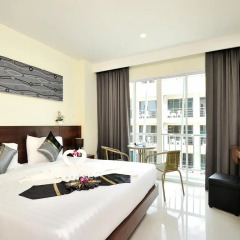 Pimrada Hotel 3* Номер Делюкс с двуспальной кроватью фото 4