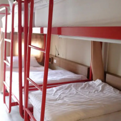 D Hostel Bangkok Кровать в общем номере фото 10