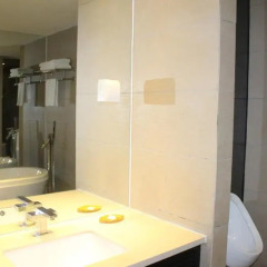 Gangrun East Asia Hotel ванная