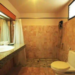 Отель Southern Lanta Resort 3* Бунгало с различными типами кроватей фото 15