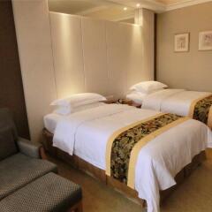 Baiyun Hotel Guangzhou 4* Стандартный номер с различными типами кроватей фото 2