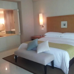 Отель Sheraton Sanya Resort 5* Улучшенный номер с различными типами кроватей