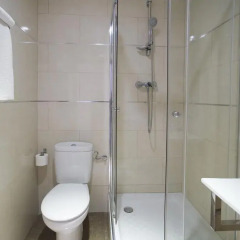Отель Hostal Drassanes ванная фото 2