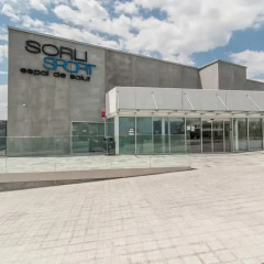 Отель Sorli Emocions спортивное сооружение
