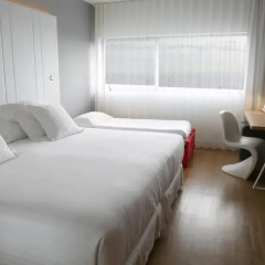 Отель Occidental Atenea Mar - Adults Only 4* Улучшенный номер с различными типами кроватей фото 9