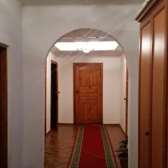Отель Guest house Krasnii Zvetok Кыргызстан, Каракол - отзывы, цены и фото номеров - забронировать отель Guest house Krasnii Zvetok онлайн интерьер отеля фото 3