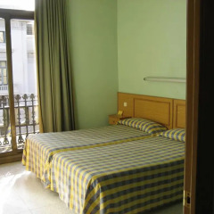 Отель Hostal Nuevo Colon Стандартный номер