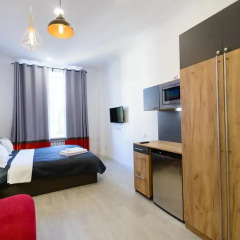 Гостиница Partner Guest House Khreschatyk 3* Студия разные типы кроватей фото 25