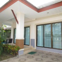 Отель Baan Dusit View 178/92 балкон