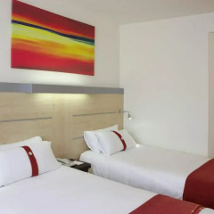 Отель Holiday Inn Express Barcelona City 22@ 3* Стандартный номер с различными типами кроватей фото 2