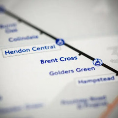 Отель Holiday Inn London Brent Cross городской автобус